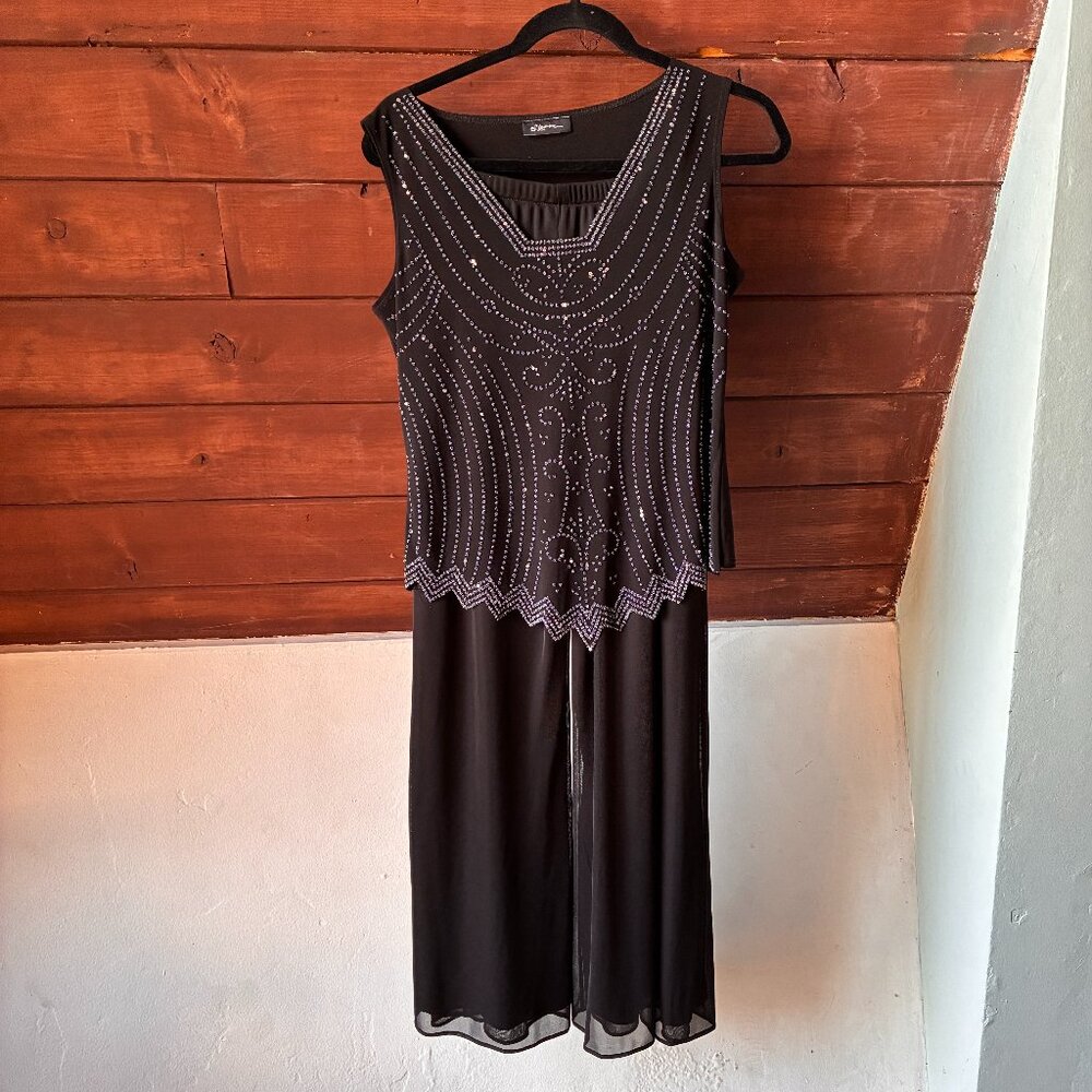 Black Palazzo Pants w Dressy top that Sparkles w Embellishments & a Few Sequins